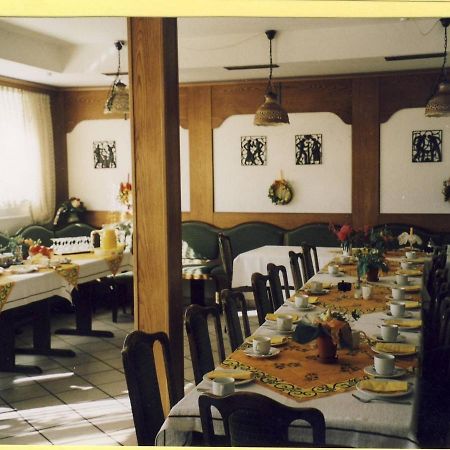 Gast- Und Gastehaus Simon Hotel Greifenstein Esterno foto