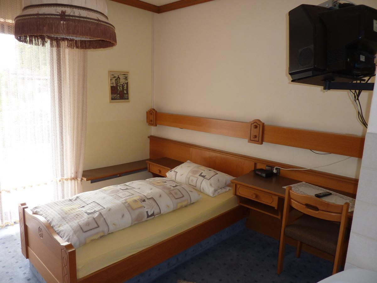 Gast- Und Gastehaus Simon Hotel Greifenstein Camera foto