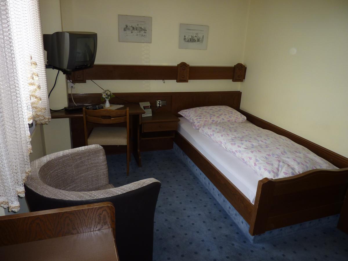 Gast- Und Gastehaus Simon Hotel Greifenstein Camera foto